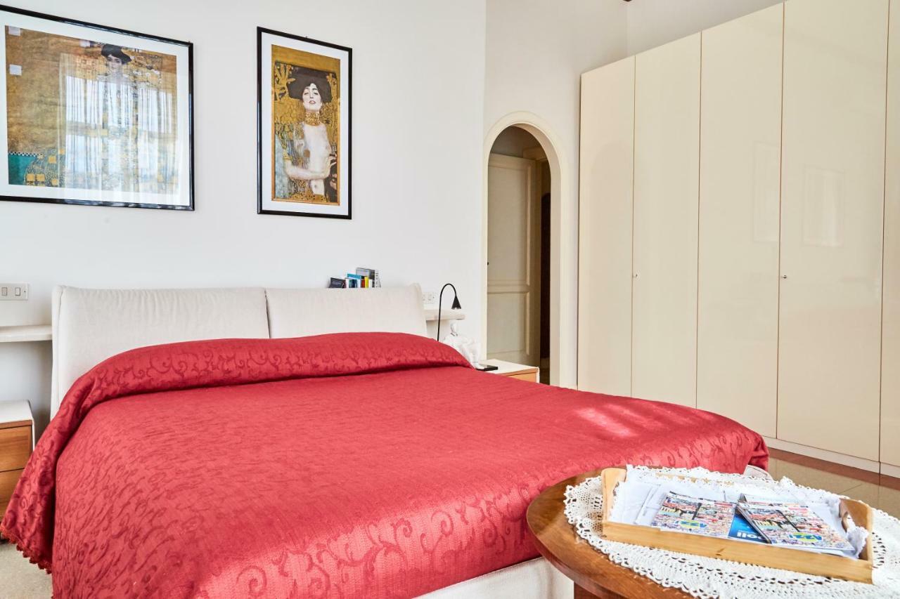 Suite Klimt P.Zza Amedeo Nápoles Exterior foto